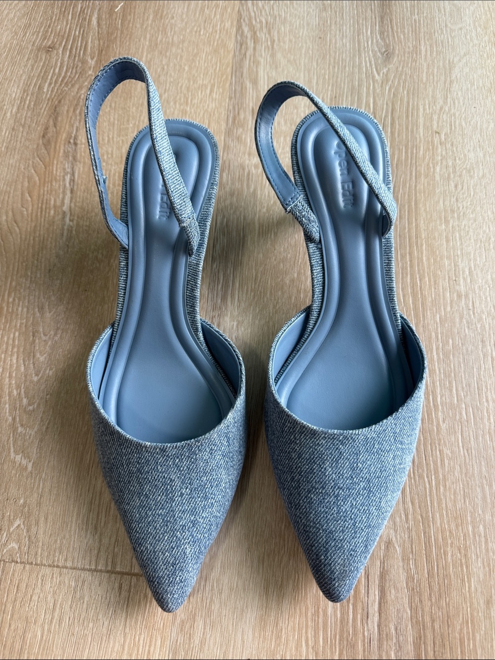 Pointed Slingback Mules in Light Gray
